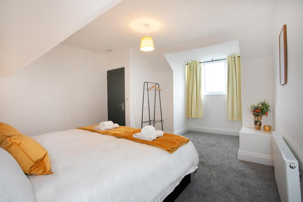 Cudworth House, Barnsley For Contractors & Families, Free Parking, High Speed Wifi Etc Villa Exterior photo