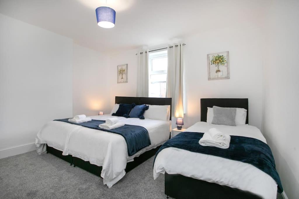 Cudworth House, Barnsley For Contractors & Families, Free Parking, High Speed Wifi Etc Villa Exterior photo